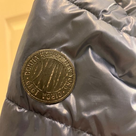 DKNY Women's Metallic Blue Longline Super Puffer Coat - Picture 4 of 4